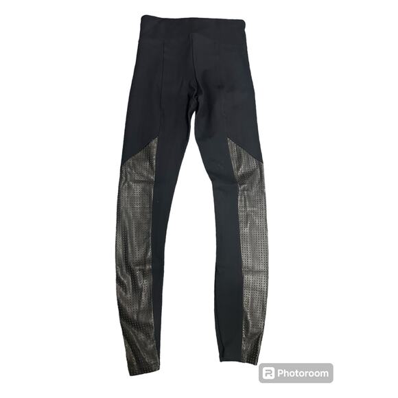 Spanx By Sara Blakely Black Perforated Panel Leggings - Picture 2 of 4